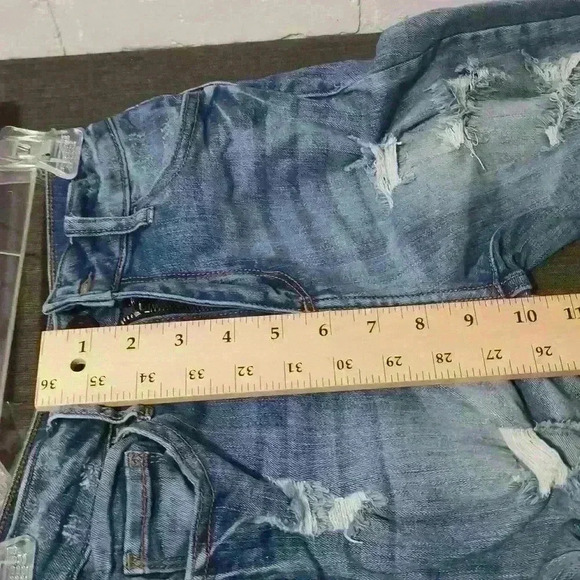 Cello Ripped/Distressed Jeans Size: 00/23 #0057 - Picture 5 of 8